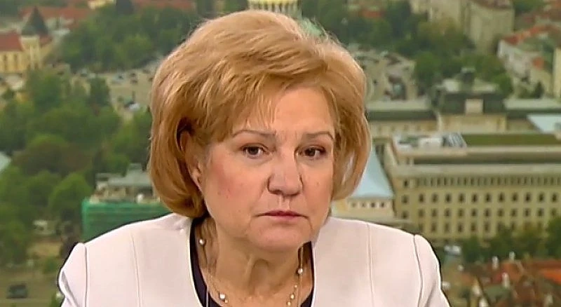 Менда Стоянова: Правилото за болничните няма да важи при болно дете