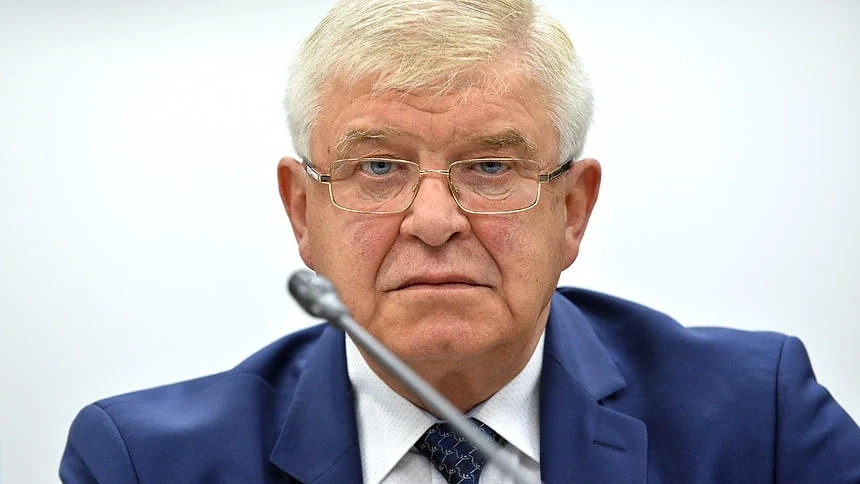 Няма ли да сменят директора на \