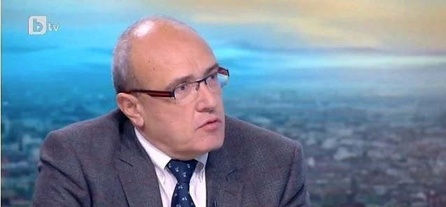 Банкерката, пратила 1 млн. лв. на виртуалния си приятел: тиха, спокойна, податлива на манипулации