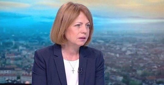 Фандъкова: Търсим места за многоетажни паркинги, няма как да намалим още данъка за новите коли