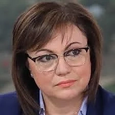 Нинова към медсестрите: Пак ви лъжат и разделят