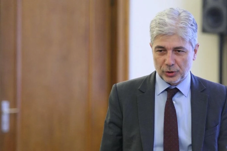 Екоминистърът: Не е искано и не е давано разрешение за италианския боклук
