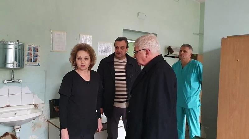 Здравният министър: Не можем да говорим за епидемия от ешерихия коли в Перник