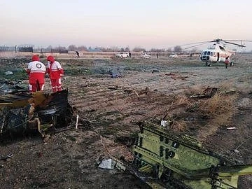Украински самолет със 176 души на борда се разби в Техерен, няма оцелели
