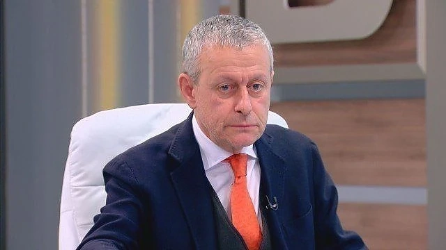 Соломон Паси: Касем Сюлеймани е като Дарт Вейдър. Той стои зад атентата в Сарафово