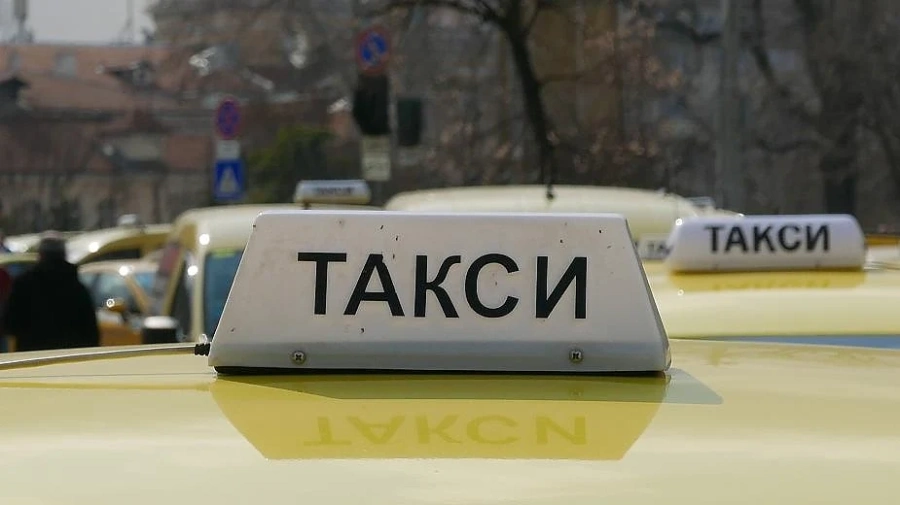 Собствениците на таксиметрови компании настояват ИА да засили контрола си над фалшивите таксита