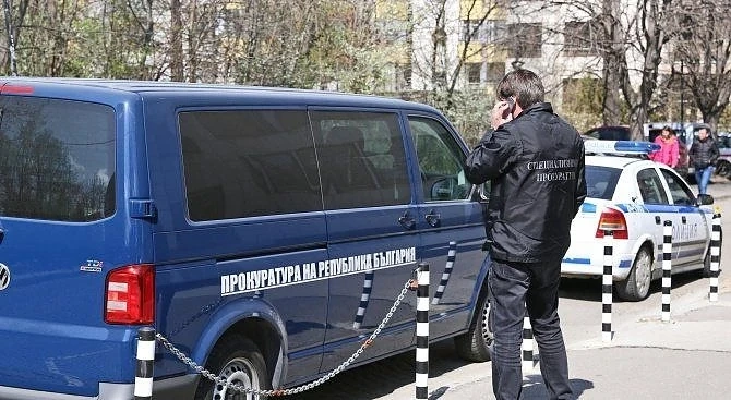 Прокурори и разследващи окупираха Басейнова дирекция-Благоевград 