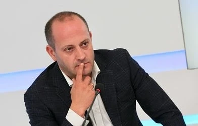 Радан Кънев: Парламентът се вкарва в мафиотска игра за контрол върху хазарта