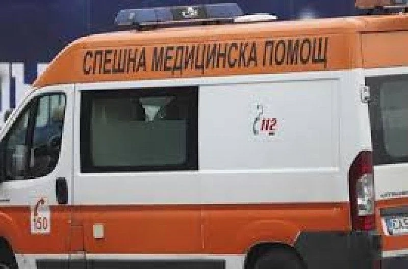 Четири трамвая се удариха в жк Дружба, загинало е момче, има ранени 