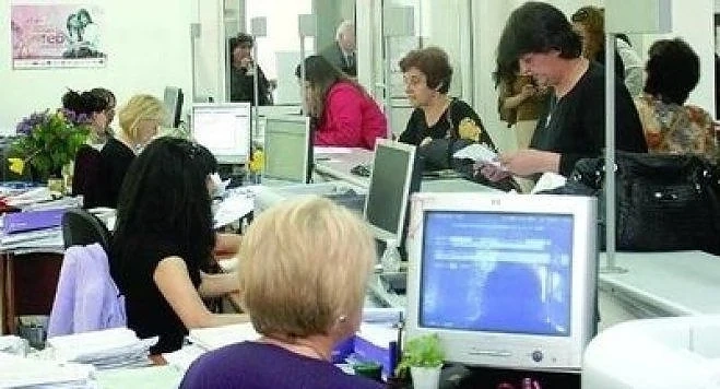 Реформа: Тайни клиенти ще проверяват всички държавни чиновници