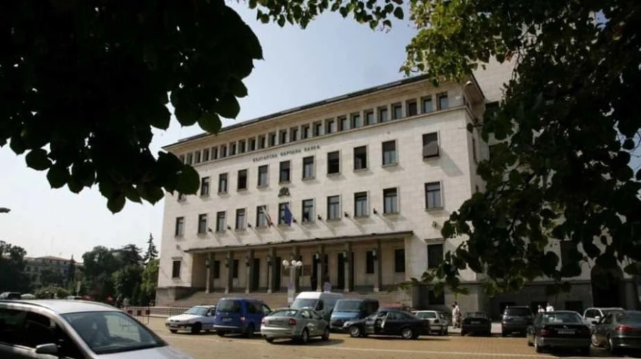 Българските компании продължава да трупа депозити с отрицателна лихва