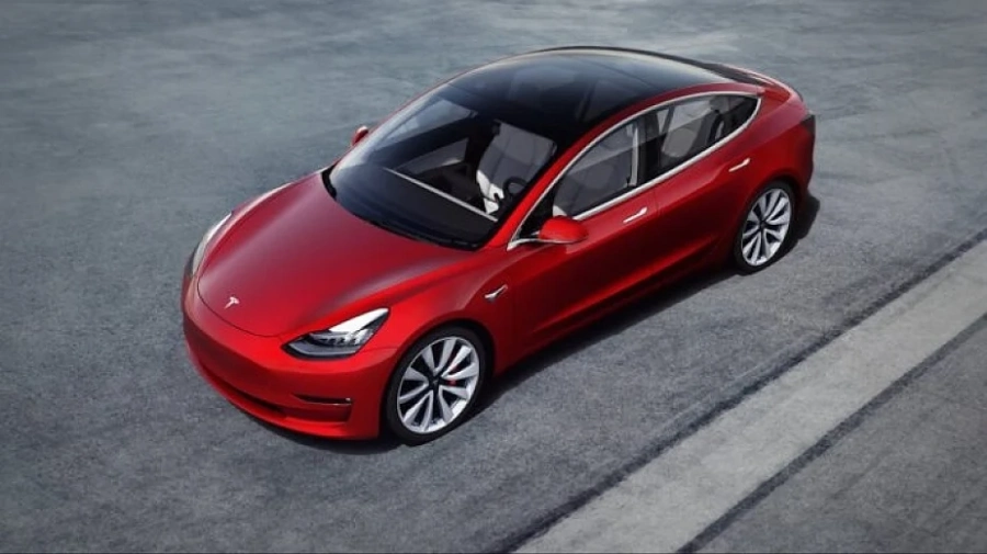 Най-продаваната електрическа кола в Европа е Tesla Model 3 
