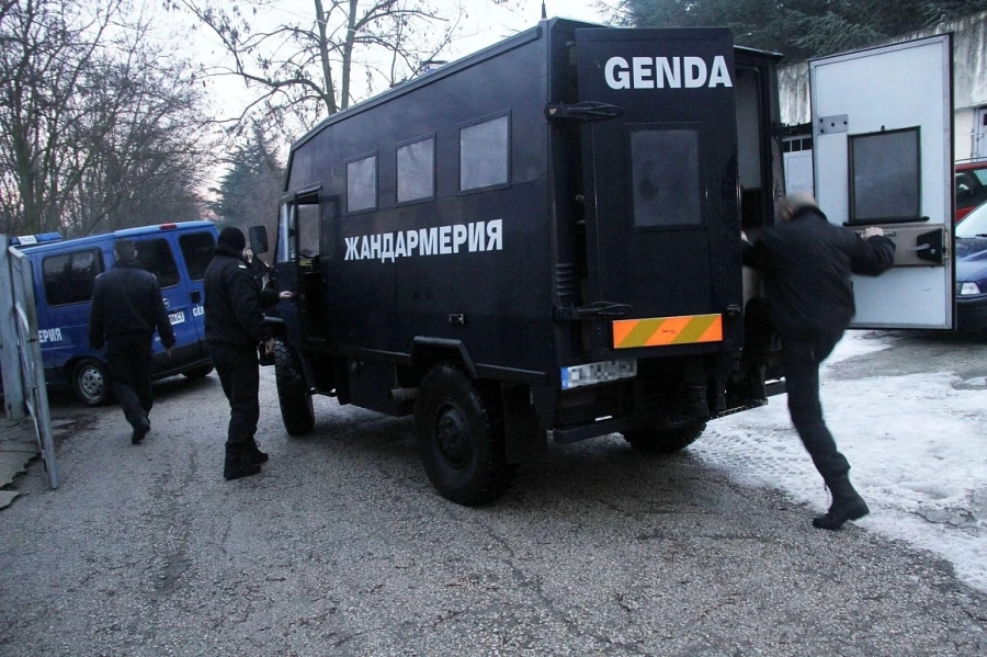 Полиция и жандармерия блокираха Благоевград