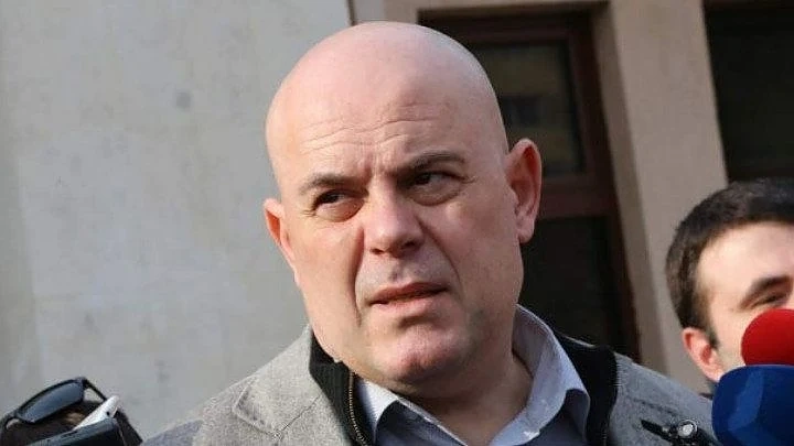 Гешев нареди на МВР проверка на схема за заменки на гори