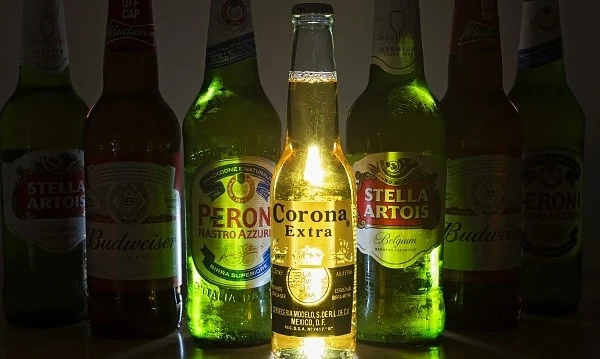 Заради епидемията от коронавирус: Corona с най-голям спад от 10 г. насам 