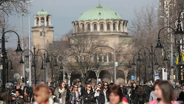  СЗО: Двама от трима българи са с наднормено тегло