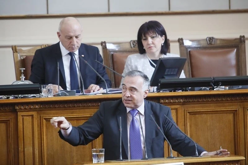 БСП поиска решение на НС за отмяна на санкциите срещу Русия