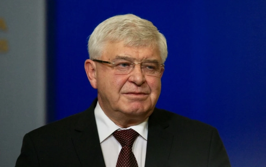 Здравният министър удължи противоепидемичните мерки до 12 април