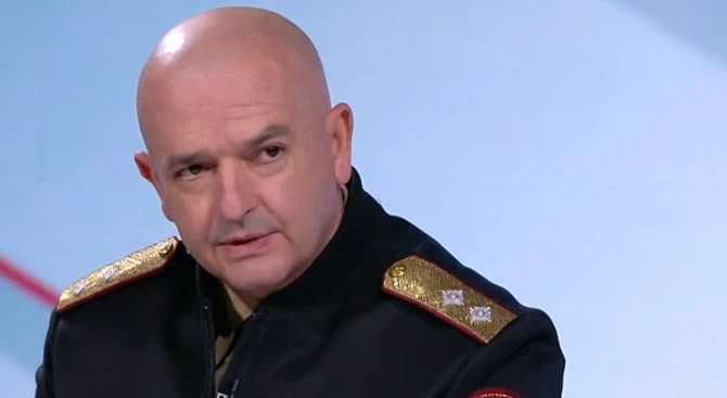 Ген. Мутафчийски: Пикът на коронавируса най-вероятно ще е около Великден