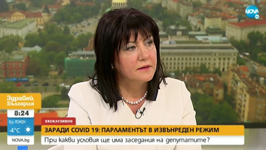 Караянчева: Парламентът не спира да работи, за 24 часа мога да свикам заседание