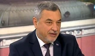 Валери Симеонов: Само ние и още две държави в Европа сме лишени от евтини генерични лекарства