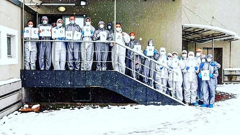 ВМА: Стойте вкъщи и всичко ще бъде наред!