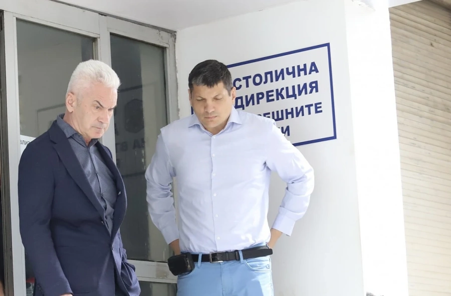 Волен Сидеров с общо 100 хил. лв. парична гаранция