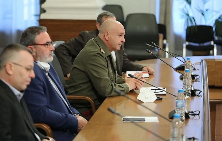 Двама души без заболявания издъхнаха от COVID-19
