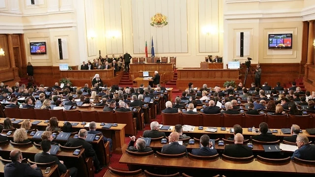Депутатите от ГЕРБ ще се регистрират за кворум за заседанието на парламента утре