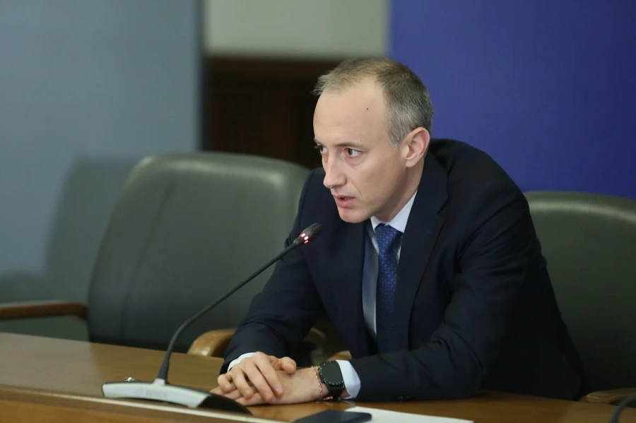 МОН ще предложи да отпаднат матурите за 4 и 10 клас