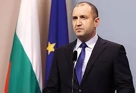 Радев: Условията на труд в много български предприятия са далеч от стандартите