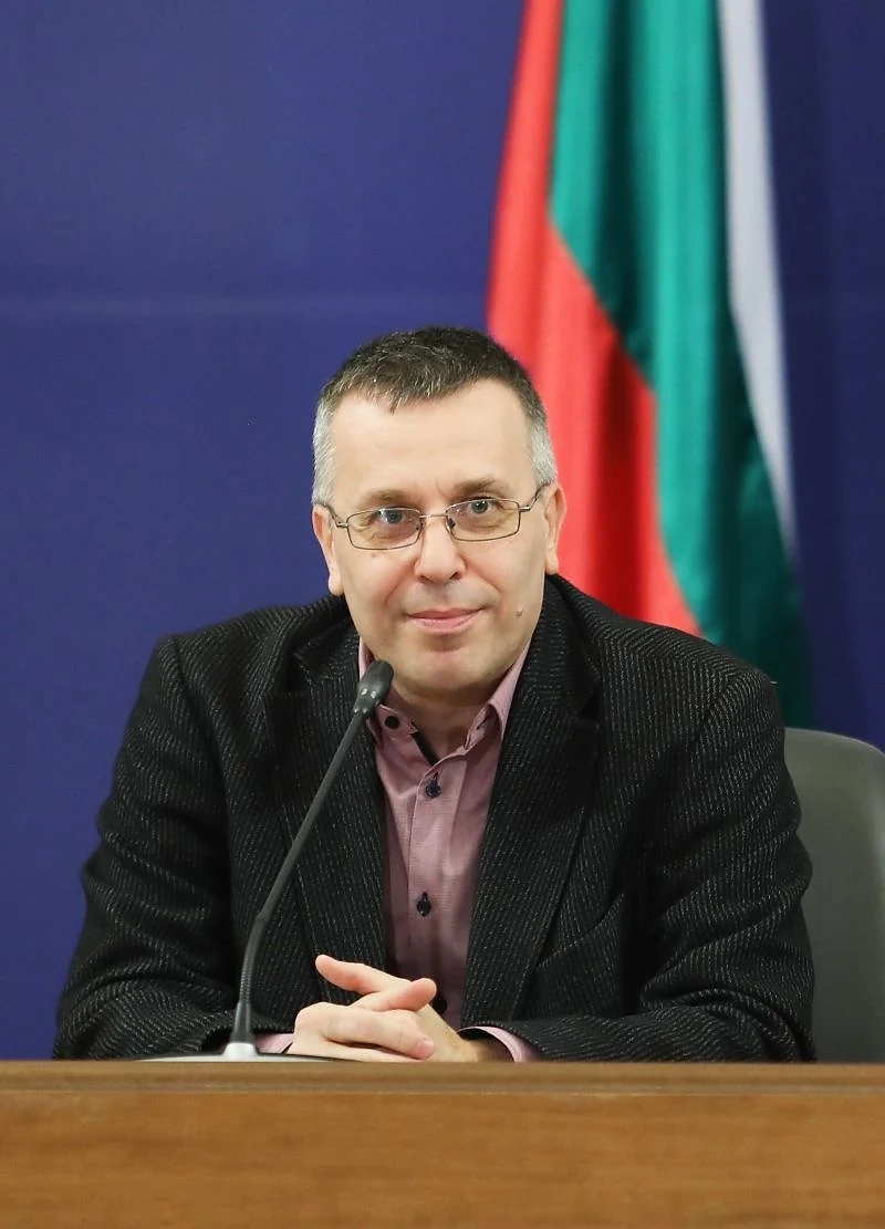 9-годишно дете и медик са с положителни тестове, 21 нови случая на COVID-19 у нас (видео)