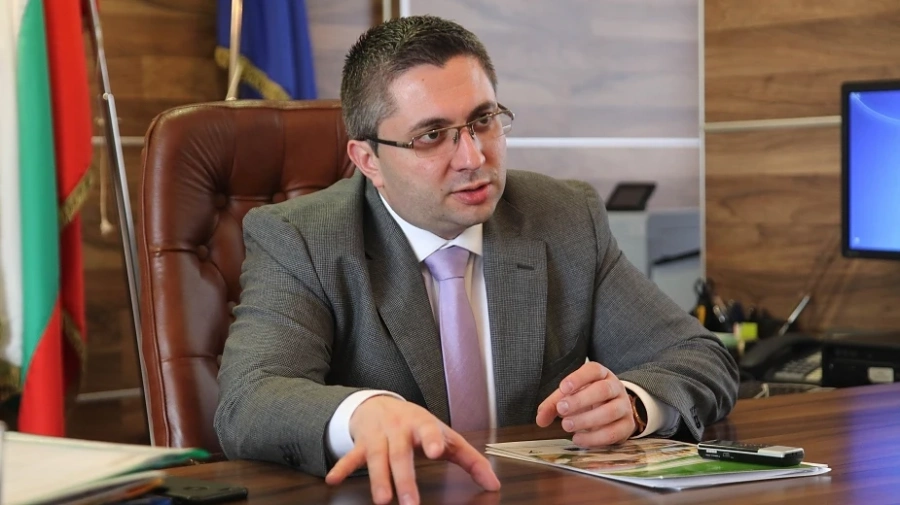 Нанков: Има готов механизъм за рестарт на държавната програма за саниране