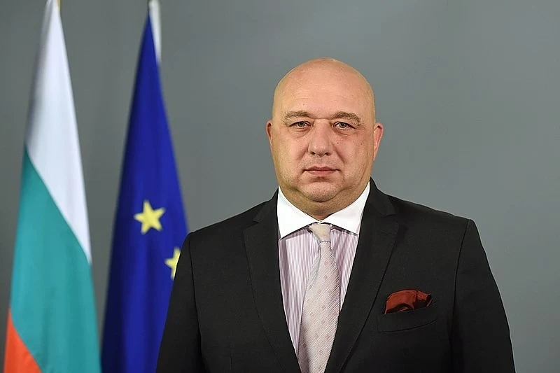 Кралев: Българската футболна лига може да бъде подновена на 5 или 12 юни