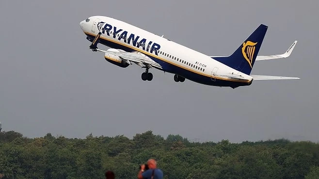 Ryanair съди ЕС заради спасителната помощ на Швеция за авиокомпаниитe