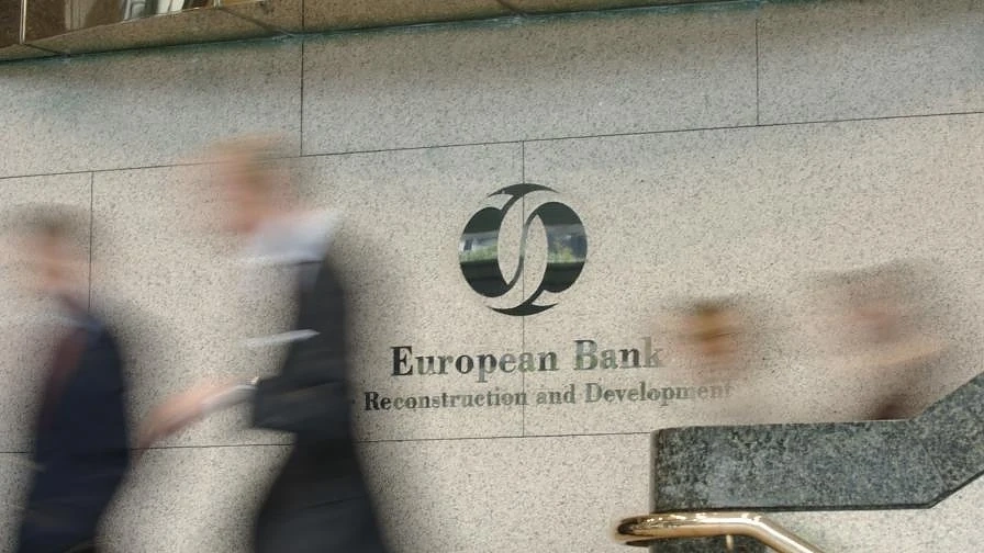 ЕБВР прогнозира срив с 5% на икономиката на България