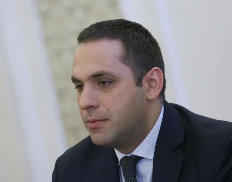 Караниколов: Първите държавни бензиностанции ще отворят още след 6 месеца