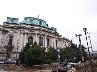 Софийският университет ще приема извънредно студенти основно с оценките от матурите