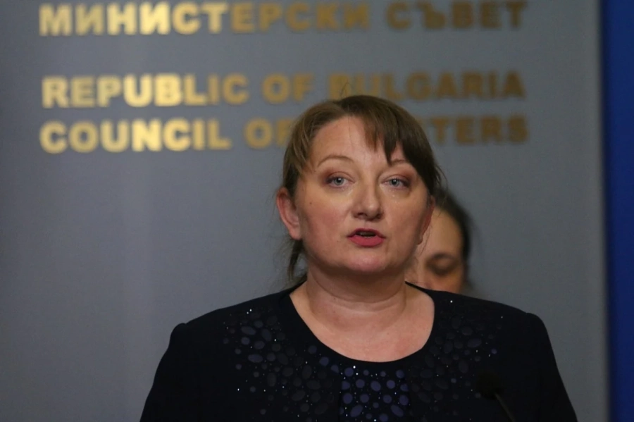 Деница Сачева: 1231 чужди граждани са намерили работа у нас по време на падемията