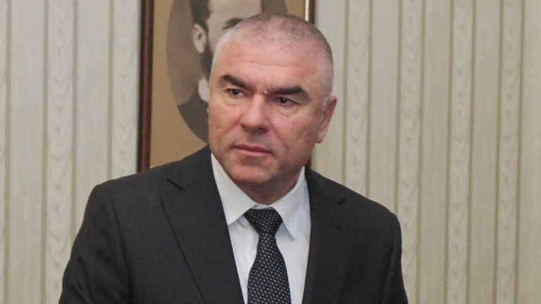 Марешки иска да го питат, а не да го копират за модела на държавните бензиностанции