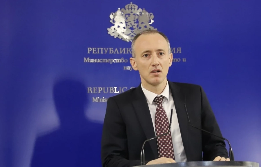 Красимир Вълчев: Обучението в електронна среда е неизбежно да се прилага в бъдеще