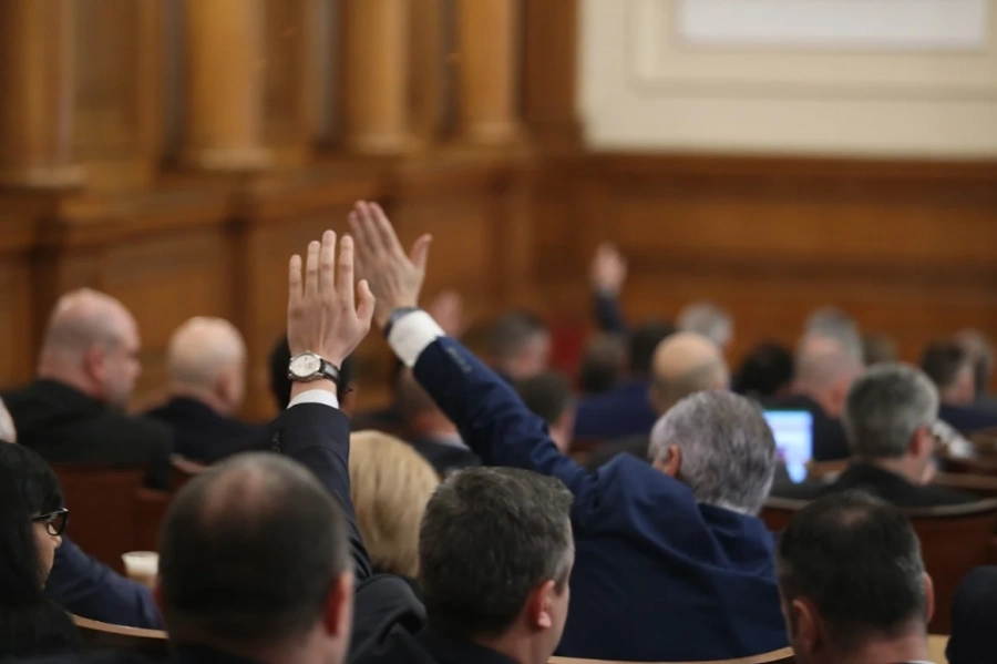 9% ДДС за ресторантьорите и хотелите одобрено на първо четене