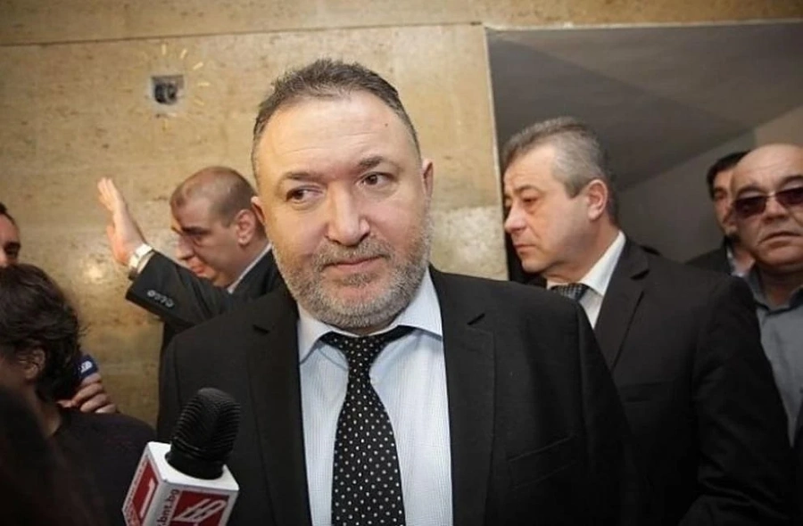 Кметът на Карлово Емил Кабаиванов е осъден на пробация