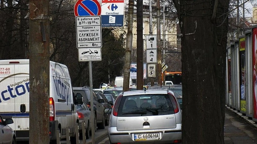 Предлагат удължаване с два месеца срока на стикерите за локално платено паркиране в София 