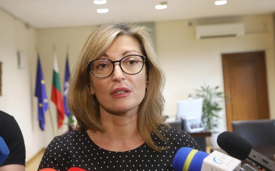 Захариева: От 15 юни се очаква нормалното движение в рамките на ЕС и със съседни държави