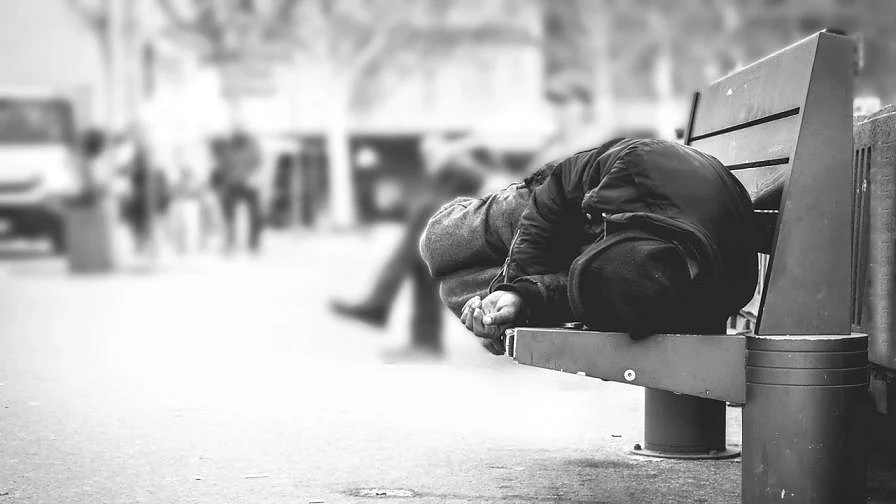 След протест на граждани: Закриват Центъра за бездомни в \