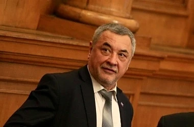 Валери Симеонов: 600 кaзинa и игрaлни зaли щe бъдaт зaкрити пoeтaпнo дo 2025 г.