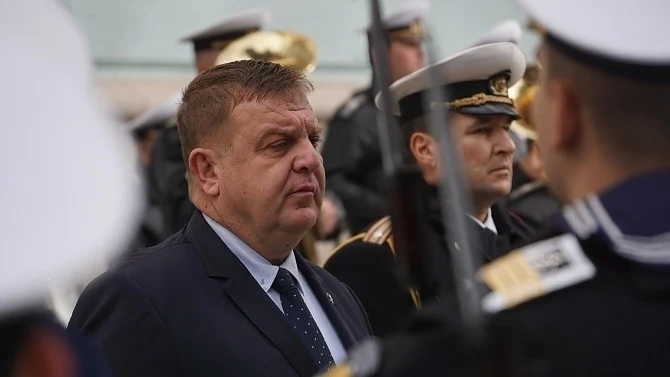 Каракачанов в Шабла: Правителството си върши добре работата