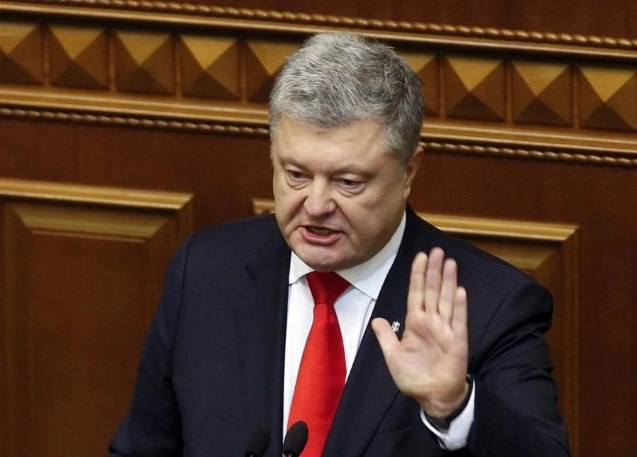 Бившият украински президент Петро Порошенко е заподозрян в шуробаджанащина