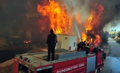 Голям пожар гори в Света гора